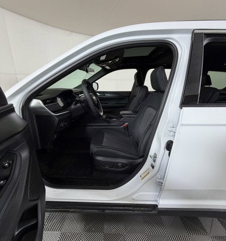 2025 Jeep Grand Cherokee L Laredo X