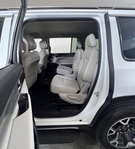 2024 Jeep Wagoneer Series III