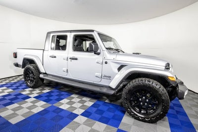 2023 Jeep Gladiator Overland