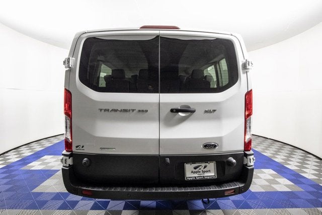 2024 Ford Transit Passenger Wagon XLT