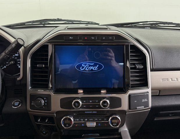 2022 Ford Super Duty F-250 SRW LARIAT
