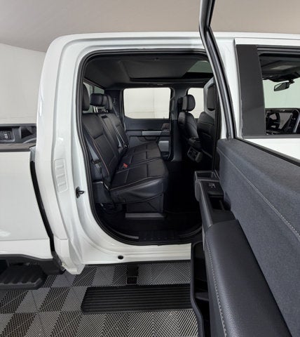2027 Ford Super Duty F-250 SRW LARIAT