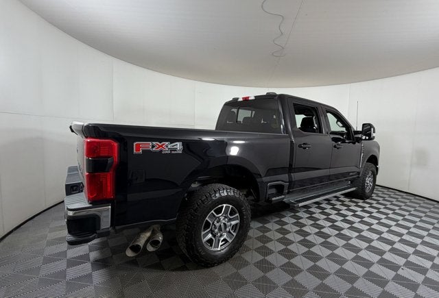 2023 Ford Super Duty F-250 SRW LARIAT