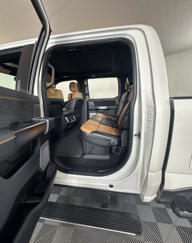 2024 Ford Super Duty F-250 SRW Platinum
