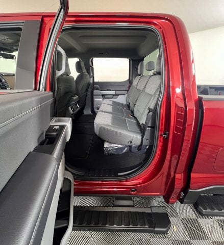 2025 Ford Super Duty F-250 SRW XLT