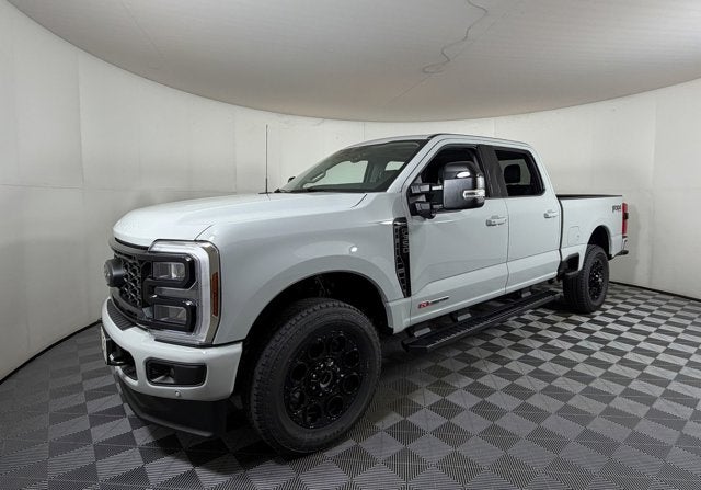 2026 Ford Super Duty F-350 SRW F-350® Lariat®