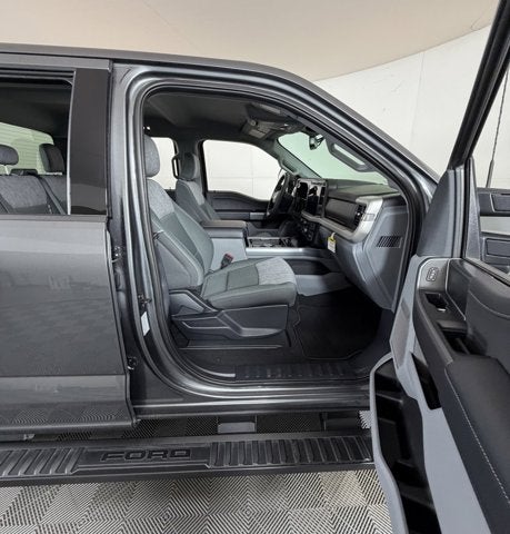 2026 Ford Super Duty F-350 SRW XLT