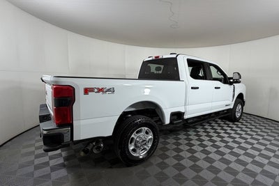 2026 Ford Super Duty F-350 SRW XLT