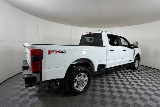 2026 Ford Super Duty F-350 SRW XLT