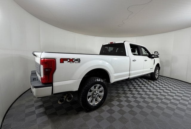 2017 Ford Super Duty F-350 SRW Platinum