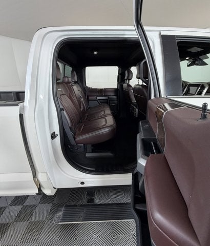 2017 Ford Super Duty F-350 SRW Platinum