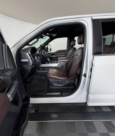 2017 Ford Super Duty F-350 SRW Platinum