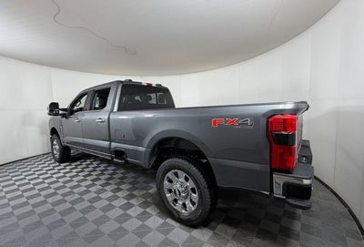 2026 Ford Super Duty F-350 SRW LARIAT