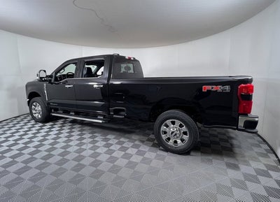 2026 Ford Super Duty F-350 SRW LARIAT