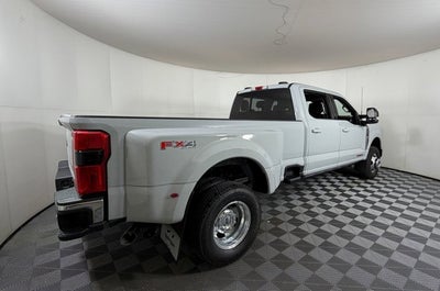 2026 Ford Super Duty F-350 DRW LARIAT