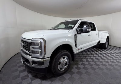 2026 Ford Super Duty F-350 DRW LARIAT