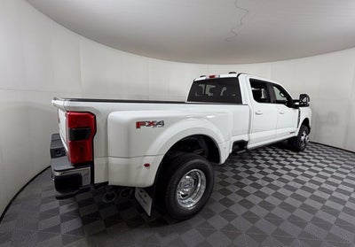 2026 Ford Super Duty F-350 DRW LARIAT