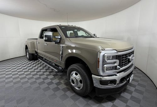 2026 Ford Super Duty F-350 DRW LARIAT