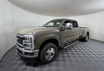 2026 Ford Super Duty F-350 DRW LARIAT