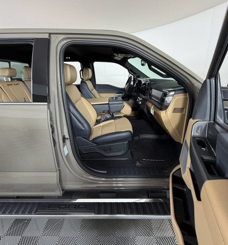 2026 Ford Super Duty F-350 DRW LARIAT