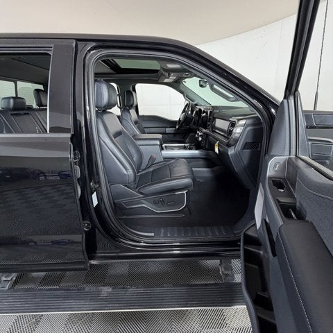 2023 Ford Super Duty F-350 DRW LARIAT