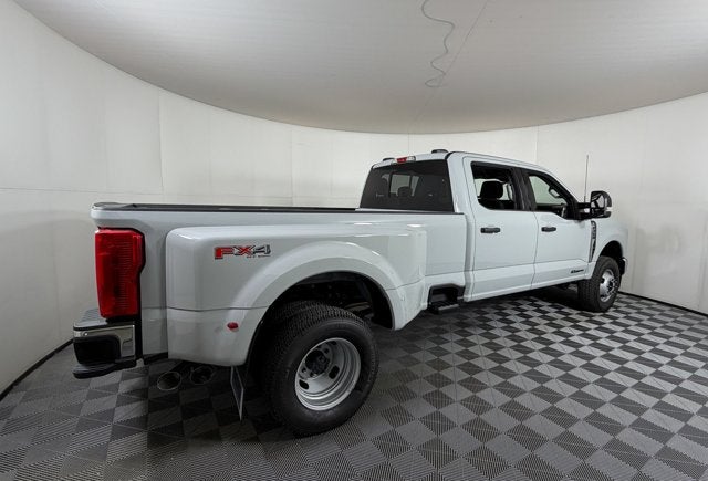 2026 Ford Super Duty F-350 DRW XLT