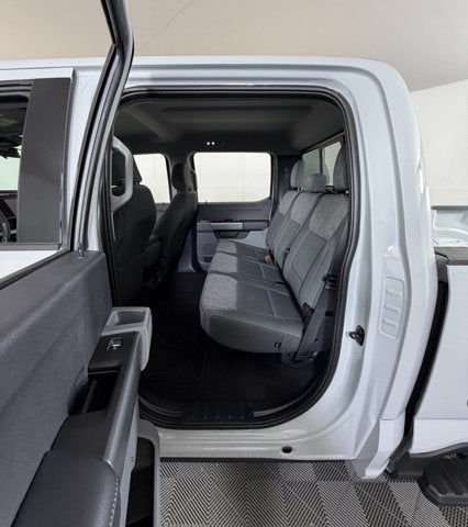 2026 Ford Super Duty F-350 DRW XLT