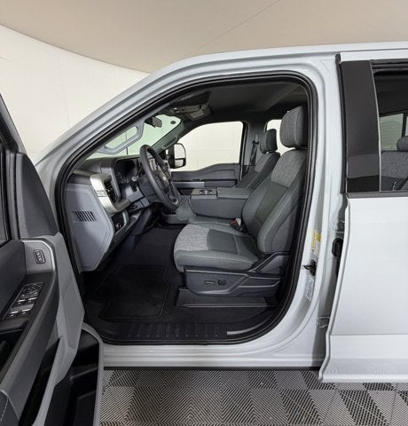 2026 Ford Super Duty F-350 DRW XLT