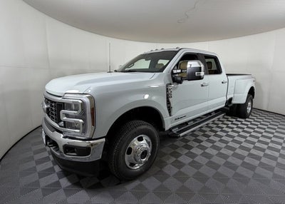 2026 Ford Super Duty F-350 DRW LARIAT