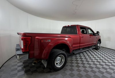 2017 Ford Super Duty F-350 DRW Lariat