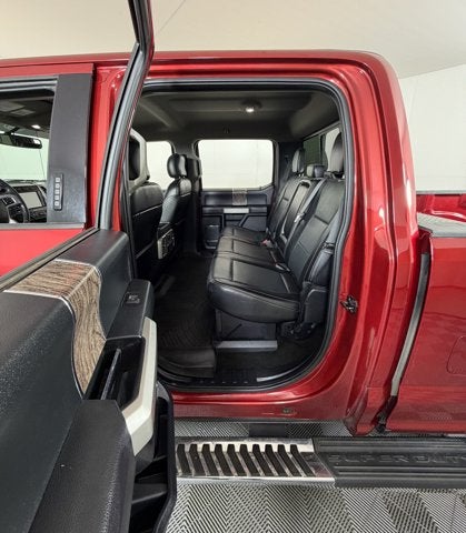 2017 Ford Super Duty F-350 DRW Lariat