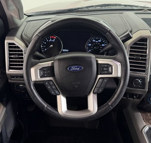 2017 Ford Super Duty F-350 DRW Lariat