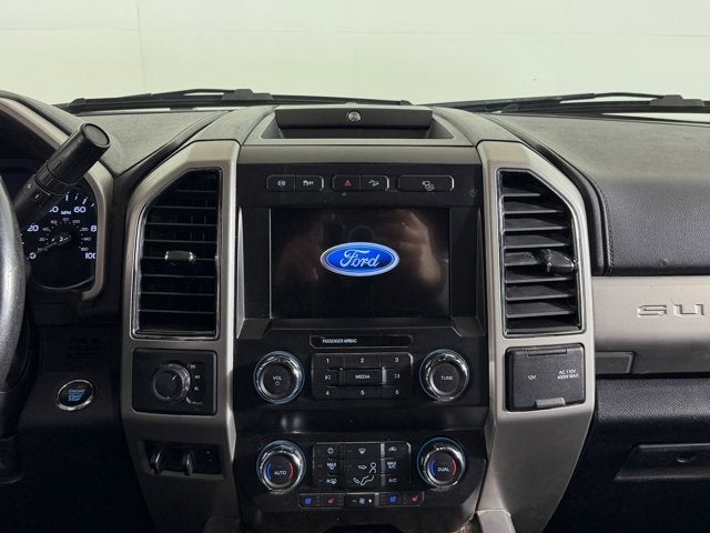 2019 Ford Super Duty F-350 DRW LARIAT