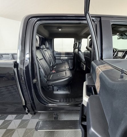 2019 Ford Super Duty F-350 DRW LARIAT