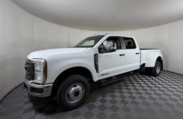 2026 Ford Super Duty F-350 DRW XL