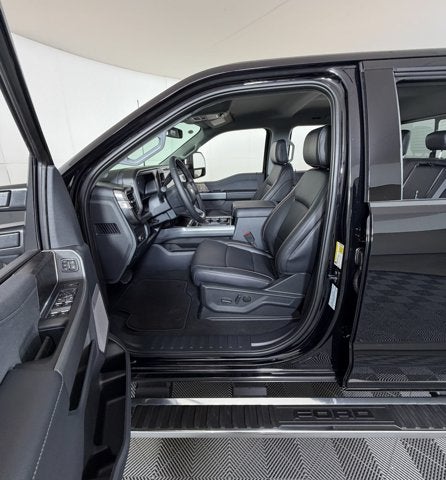 2026 Ford Super Duty F-350 DRW F-350® Lariat®