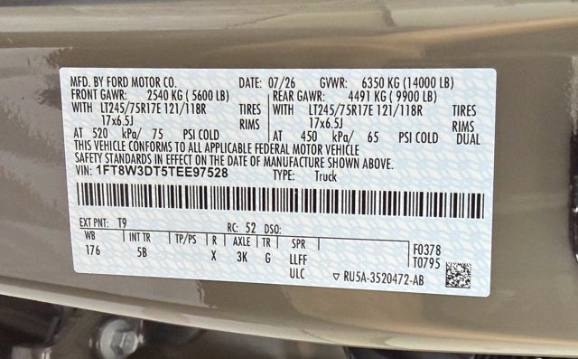 2026 Ford Super Duty F-350 DRW LARIAT