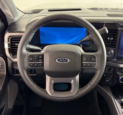 2026 Ford Super Duty F-350 DRW LARIAT