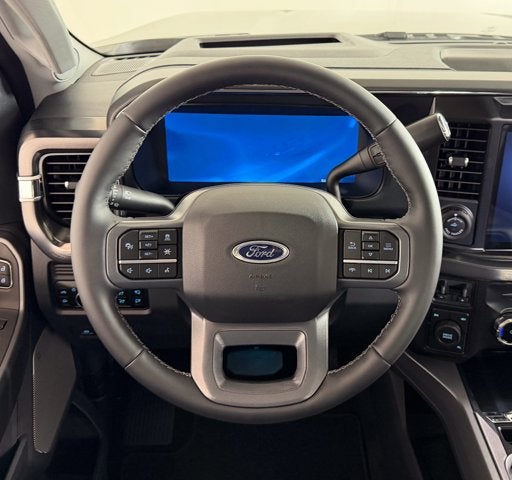 2026 Ford Super Duty F-350 DRW LARIAT