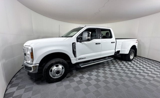 2024 Ford Super Duty F-350 DRW XLT