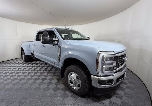 2026 Ford Super Duty F-350 DRW LARIAT