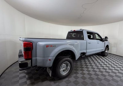 2026 Ford Super Duty F-350 DRW LARIAT