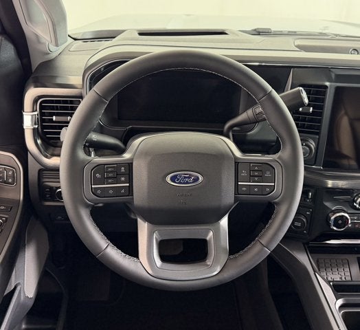2026 Ford Super Duty F-350 DRW LARIAT