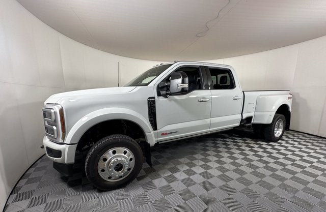 2026 Ford Super Duty F-450 DRW Platinum