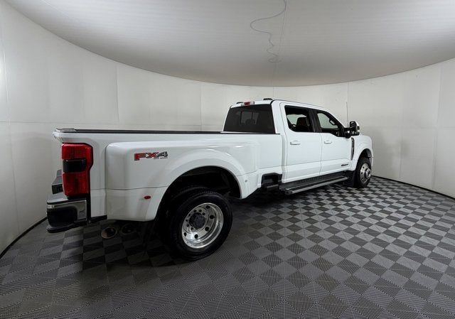2023 Ford Super Duty F-450 DRW LARIAT