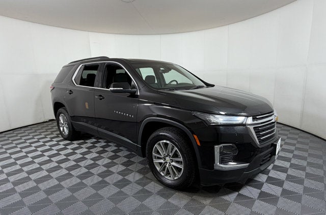 2022 Chevrolet Traverse LT Cloth