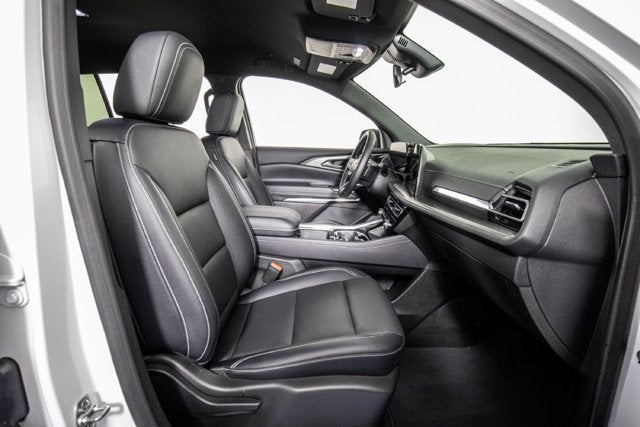 2025 Chevrolet Traverse FWD LT