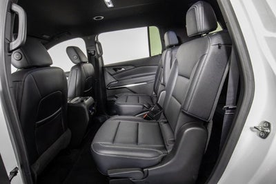 2025 Chevrolet Traverse FWD LT
