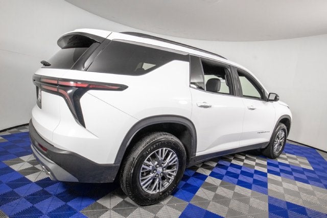 2025 Chevrolet Traverse FWD LT