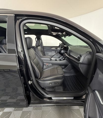 2025 Chevrolet Traverse FWD High Country